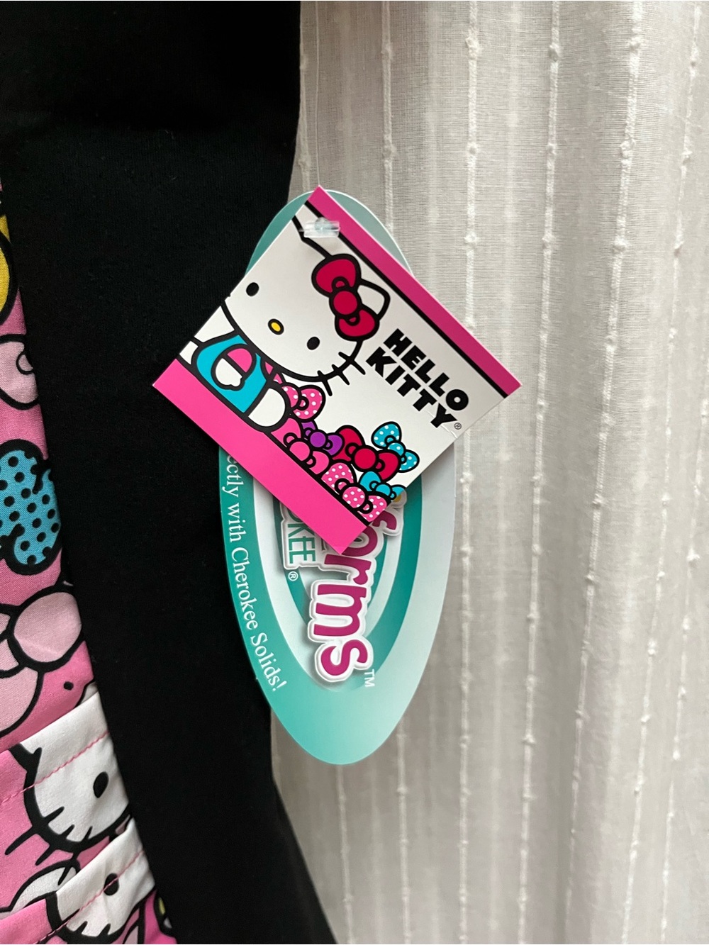 🔆Cherokee Tooniforms Hello Kitty Scrub Top Women's S NWT Pink Sanrio - Picture 5 of 6